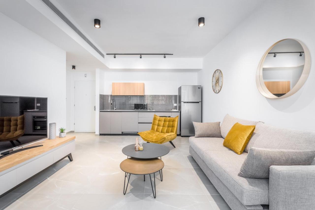 Stunning 1 Bdr With Balcony On Sheinkin St Διαμέρισμα Τελ Αβίβ Εξωτερικό φωτογραφία