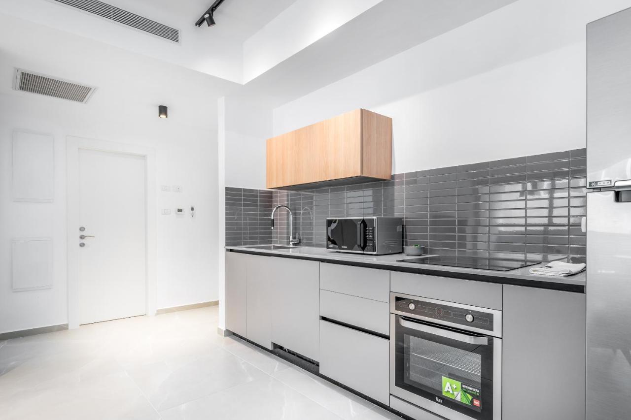 Stunning 1 Bdr With Balcony On Sheinkin St Διαμέρισμα Τελ Αβίβ Εξωτερικό φωτογραφία